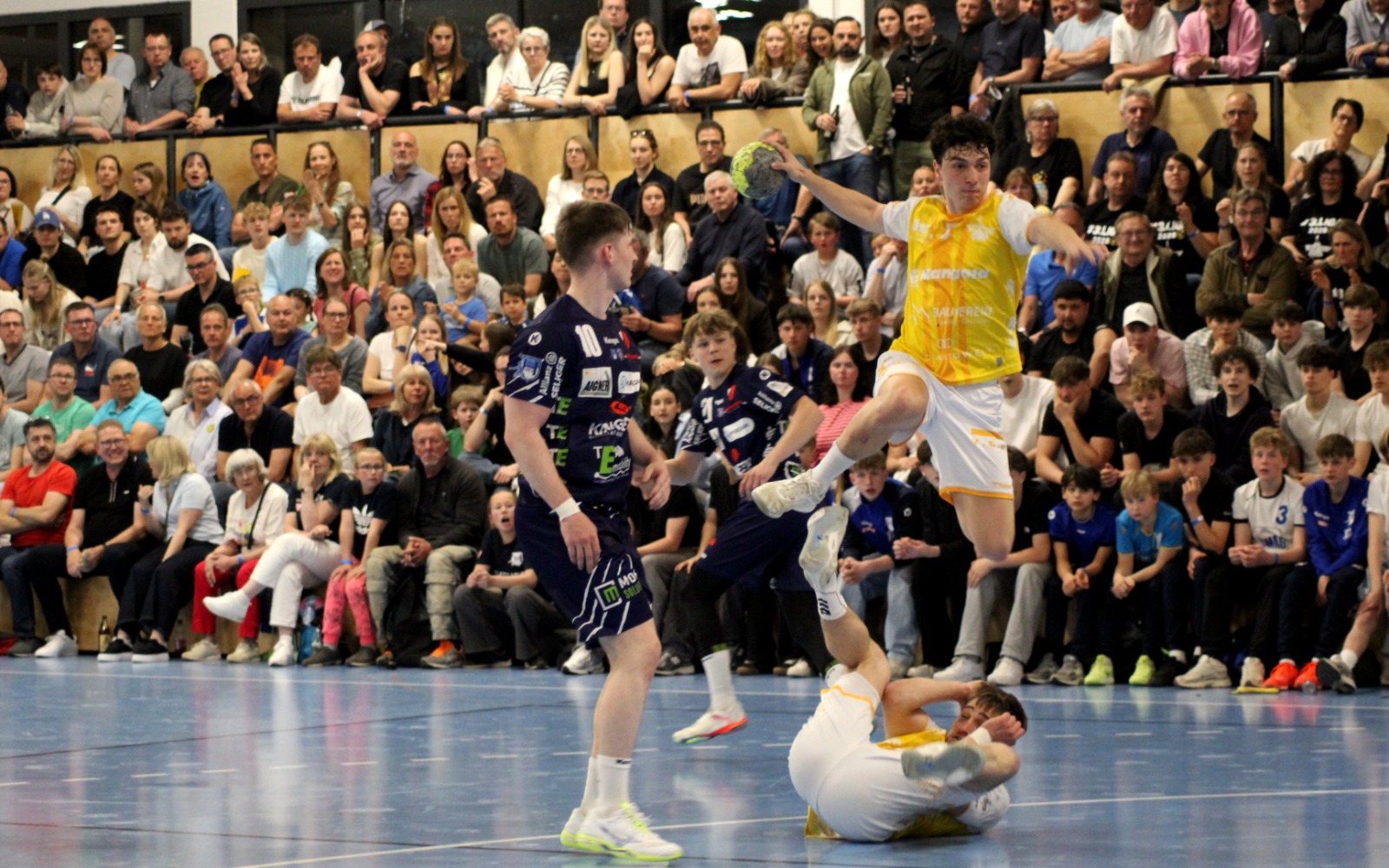 Voller Einsatz vom Meister: TSB Gmünd verliert das Derby – und feiert trotzdem weiter