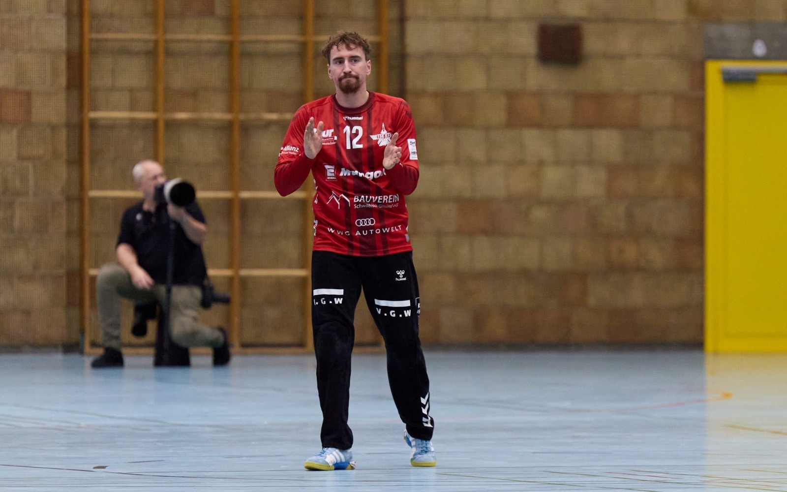 Viele Fehler, viele Tore: TSB Gmünd kämpft die Waiblinger „Tigers“ nieder